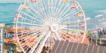 Pier Ferris Wheel to Display Giant Flag, Military Seals for Veterans Day