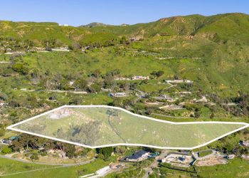 Malibu Oceanfront Lot with Rebuild Potential Listed for $1.9M